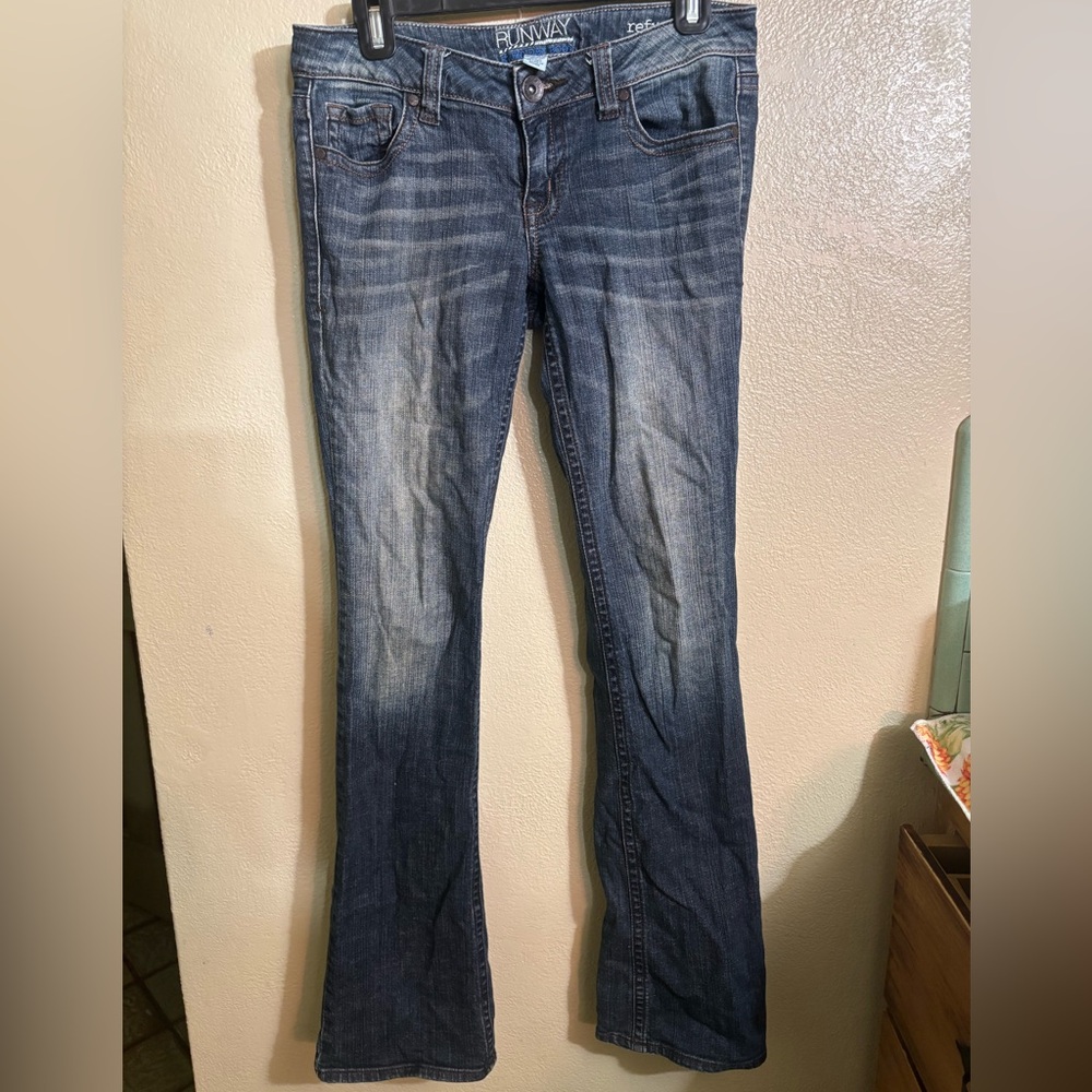 Women’s blue refuge jeans